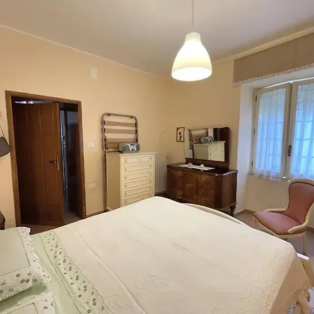 Angolo Della 
